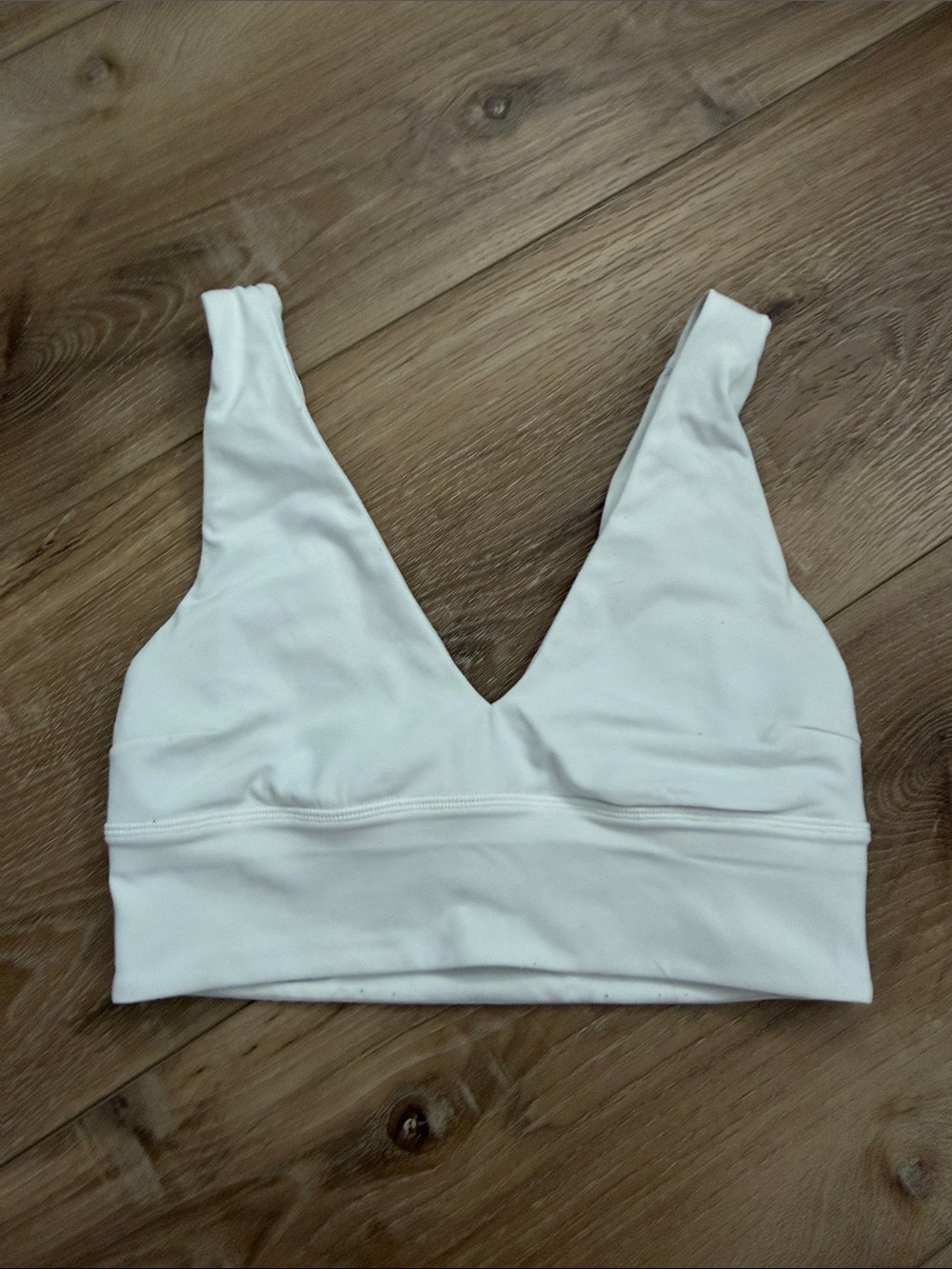 Lululemon Align White V‑Neck Sports Bra